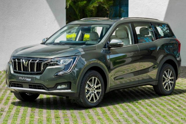 Mahindra XUV 700
